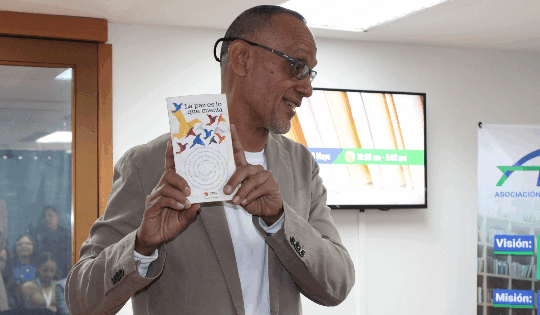 Roberto Molinares enaltece el valor del libro en la Feria de la Asociación Teológica de Venezuela