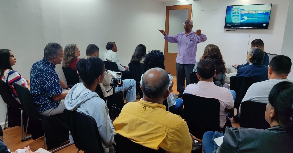 Pastor Néstor Blanco: "A veces tenemos que escondernos de la gente para encontrarnos con Dios, entender que la oración es la raíz que sostiene el ministerio"